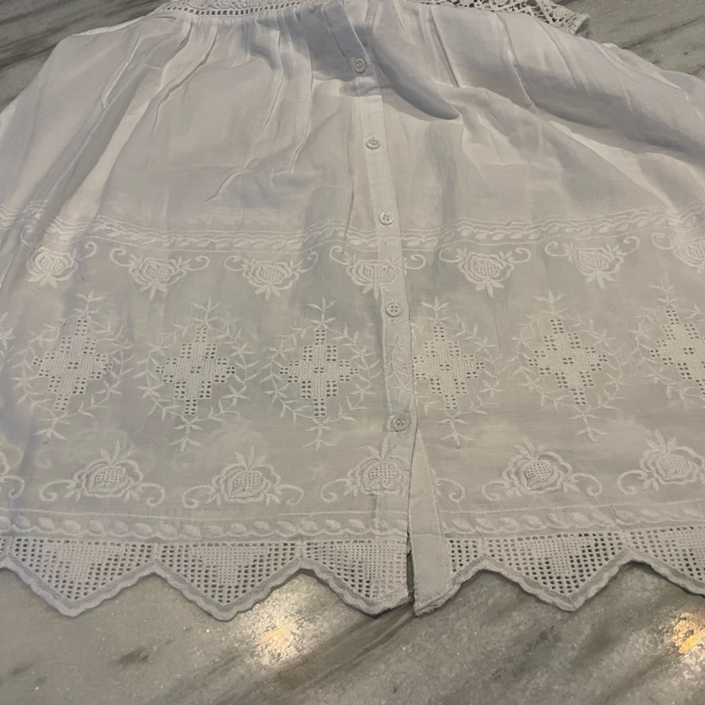 J. McLaughlin Off-White Lace Sleeveless Blouse - Picture 9 of 11